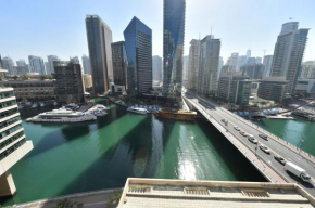 Luxury Escapes - 2-BR Marina View Retreat at Marina Quays